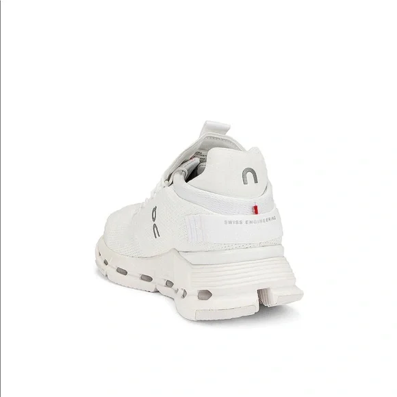 Cloudnova - Picture 2 of 5